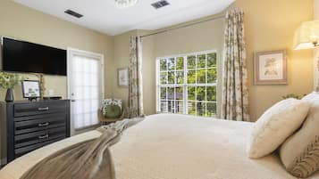 2 bedrooms, individually decorated, individually furnished, free WiFi