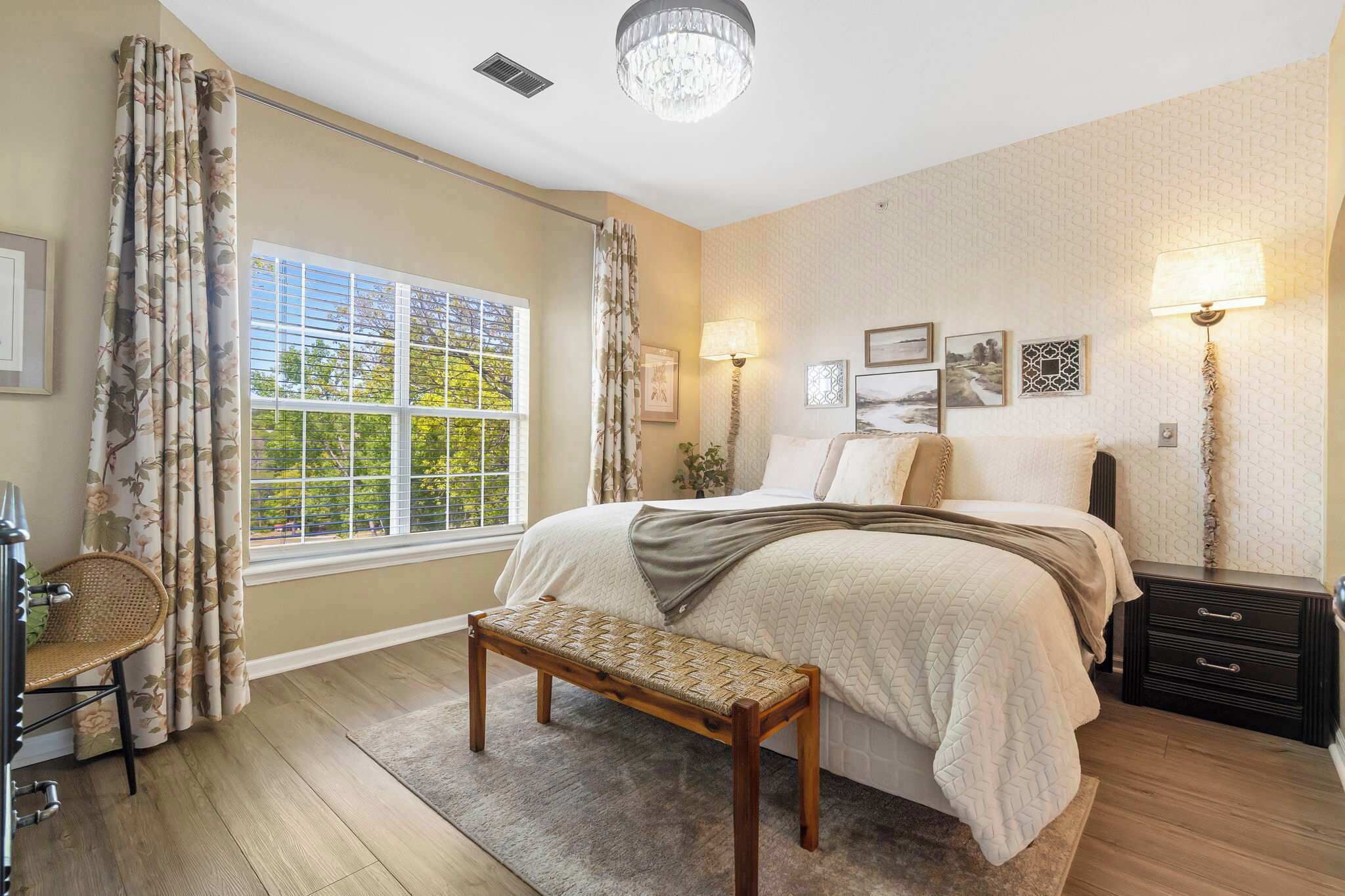 Condo, varias camas, acceso a la alberca, vista al jardín (Fairview Escape) | 2 habitaciones, decoración personalizada y muebles diferentes 