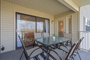 Condo, Multiple Beds, Patio (Foothills Walk-in ) | Outdoor dining