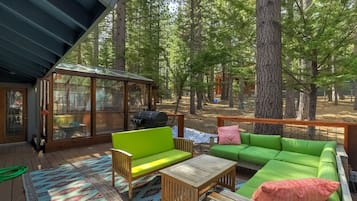 House, Multiple Beds, Hot Tub, Mountain View (Blue Lake House) | Terrace/patio