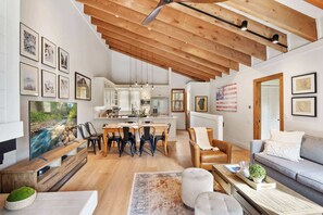 Townhome, Multiple Beds, Balcony, Mountain View (Gold Bend Bliss) | Living area