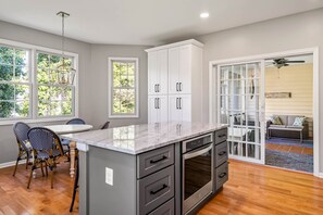 House, Multiple Beds, Fireplace | 6 bedrooms, free WiFi, bed sheets - Happy Daze (Rehoboth Beach)