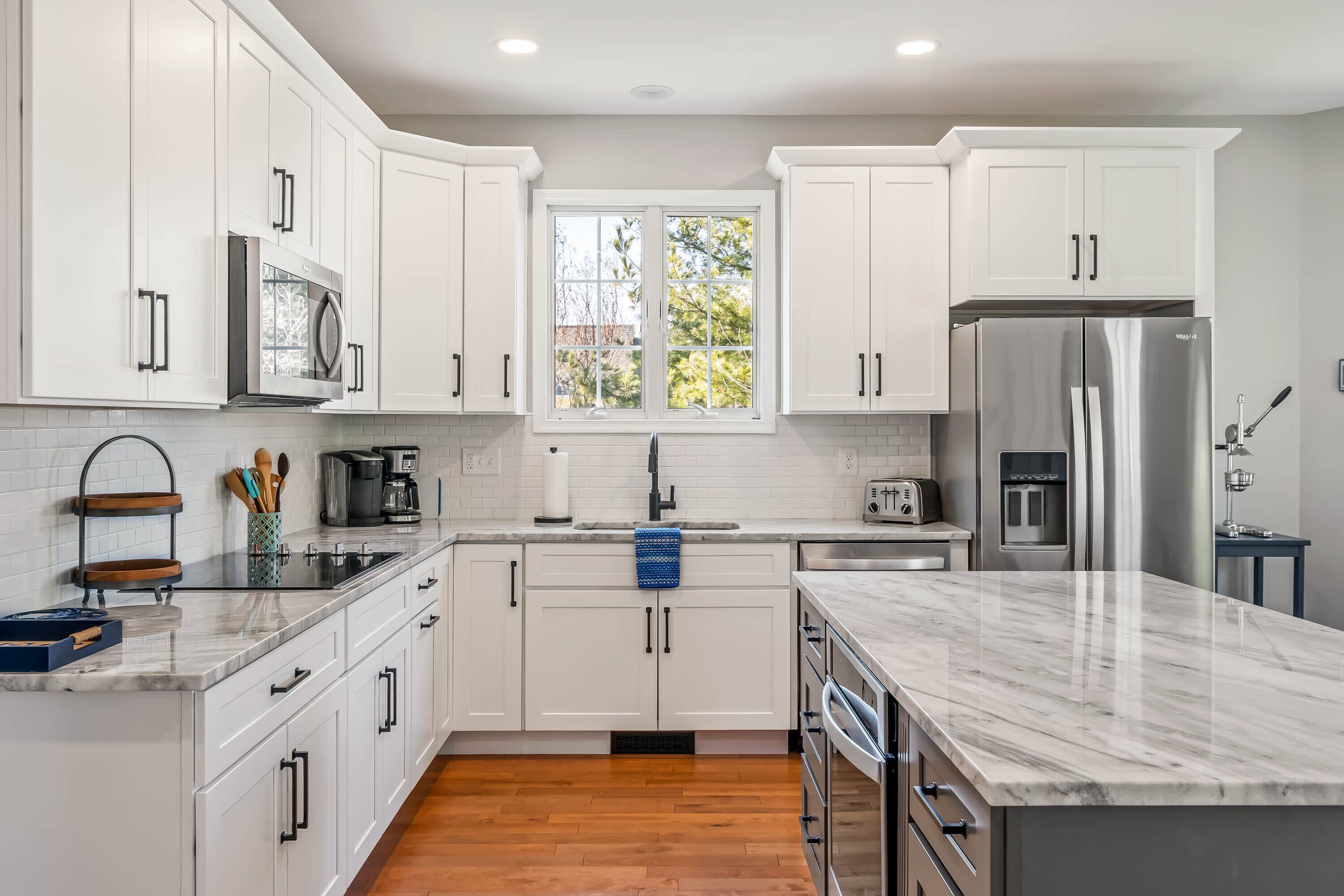 House, Multiple Beds, Fireplace | Private kitchen