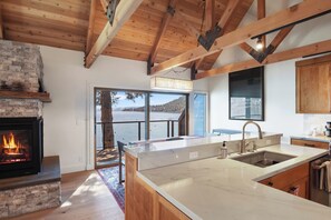 Townhome, Multiple Beds, Balcony, Mountain View (Lakefront Luxury) | Private kitchen