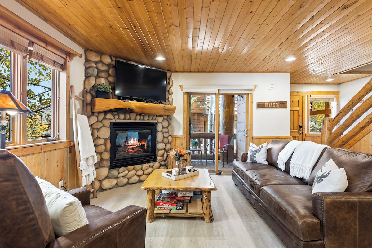 Townhome, Multiple Beds, Kitchen, Mountain View (Lazy Bear Log Cabin) | Living area | 42-inch flat-screen TV with digital channels