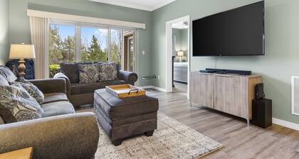 Majestic Luxury Condo at Table Rock Lake