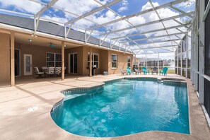 Outdoor pool - Memories at Bloomingdale Drive (Davenport)