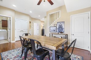 Private kitchen - Mountain Top Villa (Hollister)