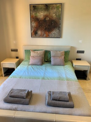 2 Schlafzimmer, Bügeleisen/Bügelbrett, Reisekinderbett, kostenloses WLAN