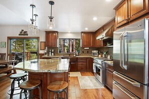 House, Multiple Beds, Fireplace | Private kitchen | Fridge, microwave, oven, stovetop - Northstar Serenity (Truckee)