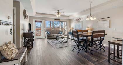 Oak Lane Escape - Branson - Resort Condo on Golf Course w/ Endless Amenities