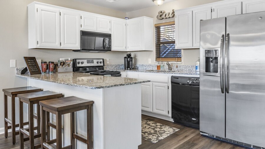 Oak Lane Escape - Branson - Resort Condo on Golf Course w/ Endless Amenities