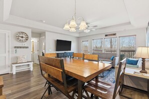 Kondominium, Beberapa Tempat Tidur, patio, pemandangan gunung (Oak Lane Escape) | Interior