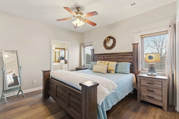 Kondominium, Beberapa Tempat Tidur, patio, pemandangan gunung (Oak Lane Escape) | 2 kamar tidur dan didekorasi berbeda-beda