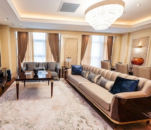 Deluxe-Suite, 1 Schlafzimmer | Wohnbereich