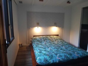 5 Schlafzimmer, Bügeleisen/Bügelbrett, Reisekinderbett, WLAN