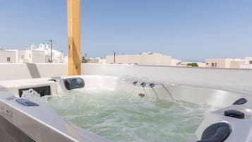 Premier Triple Room | Private spa tub