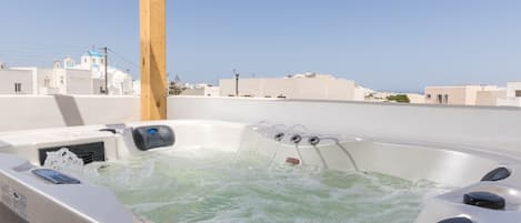 Premier-Dreibettzimmer | Eigener Whirlpool