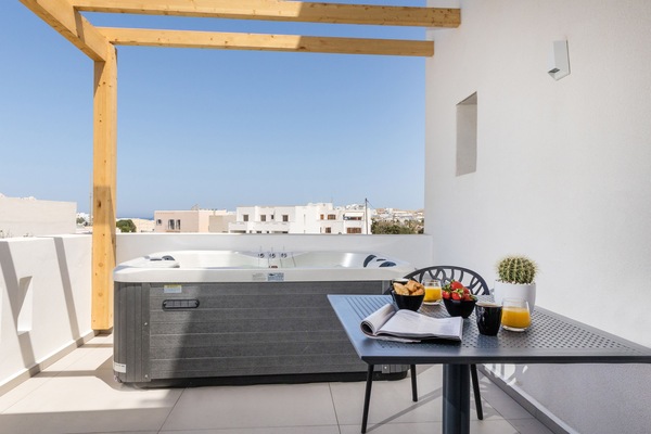 Quarto triplo premier | Cofres nos quartos, individualmente decorados