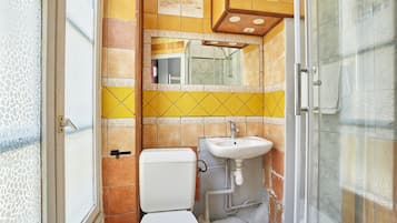 Chambre Double avec Salle de Bain Privative | Badrum | Handdukar