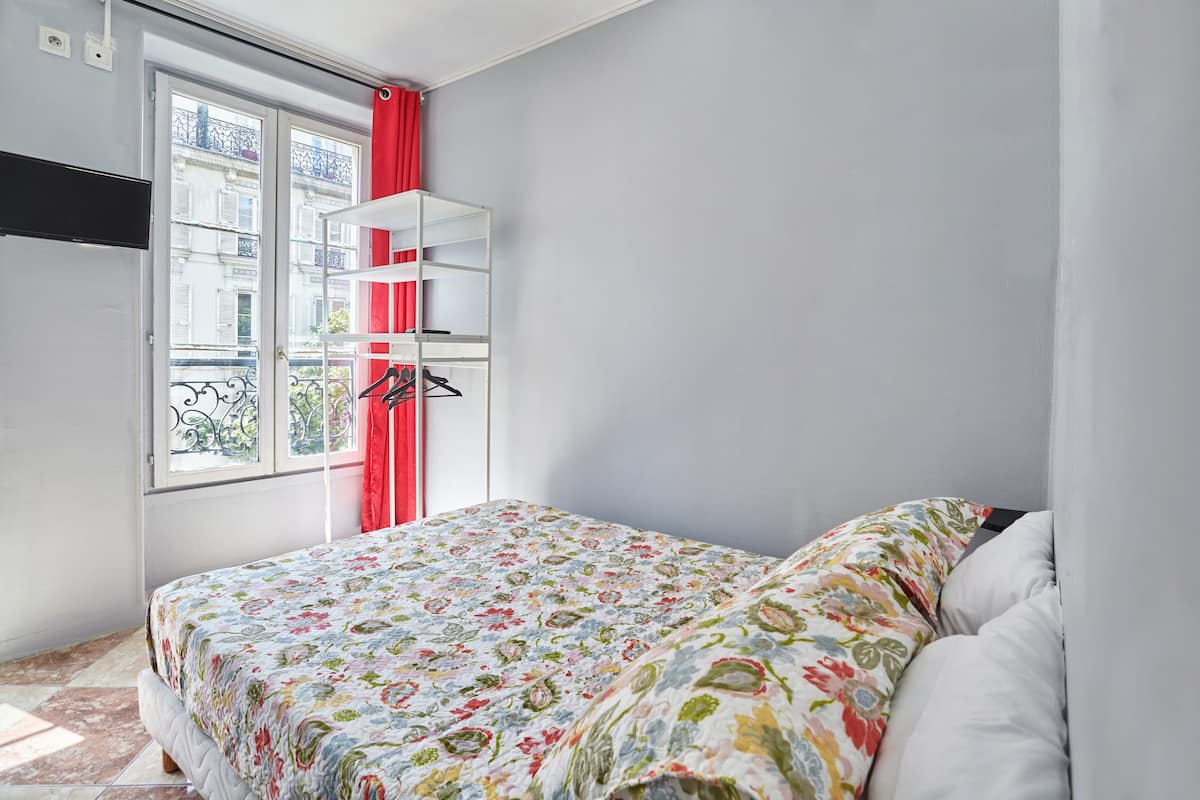 Chambre Double avec Salle de Bain Commune | 무료 WiFi, 침대 시트