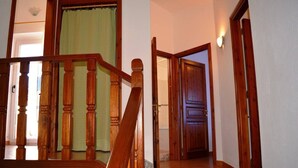Interior - VILLA OLIVIA: spacious villa with sea view (Cala Gonone)