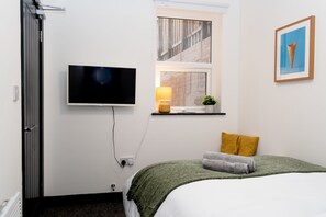 Apartment, Private Bathroom, City View (Saville Flat Sunderland) | Interior - City Center New Executive Flat (Sunderland)