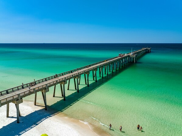 Beach nearby - Cute Newly Remodeled!! 500 feet to Beach! (Panama City Beach)