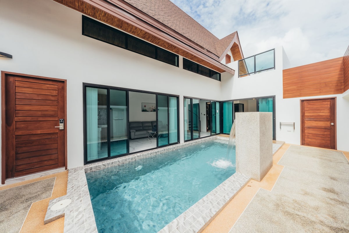 Three bedroom Family Duplex Pool Villa | 2 dormitorios, ropa de cama de alta calidad, decoración individual