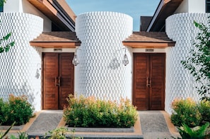 Front of property - Poonsiri Varich Pool Villa Aonang (Krabi)