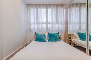 3 chambres, bureau, fer et planche à repasser, Wi-Fi