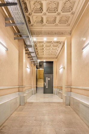 Interior - Perfectly located 4bed 4bath apartment in Eixample (Barcelona)