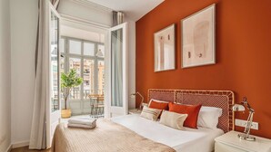 4 soverom, skrivebord, strykejern/-brett og wi-fi