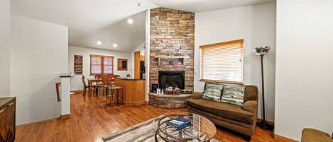 Télévision, cheminée