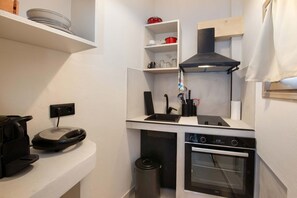 Oven, coffee/tea maker