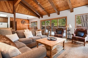 House, Multiple Beds, Hot Tub | Living room | 40-inch TV with digital channels, fireplace - Woodland Getaway (Tahoe City)