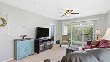Condo, Multiple Beds, Kitchen, Garden View (Valley View Retreat) | Living area | 42-inch flat-screen TV with digital channels