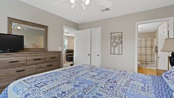 2 bedrooms, individually decorated, individually furnished, free WiFi