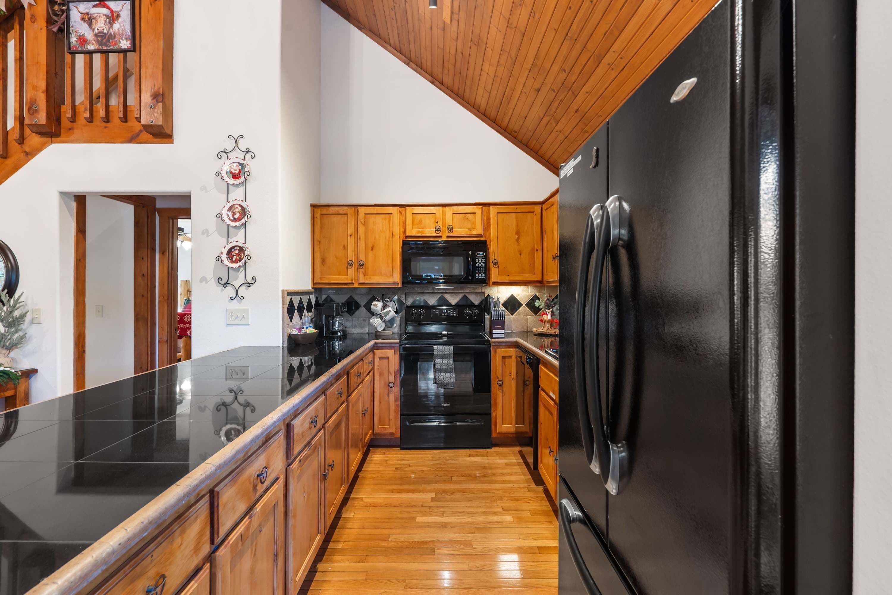 Cabin, Multiple Beds, Balcony, Golf View (The Lodge on the Creek) | Private kitchen | Coffee/tea maker