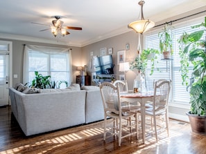 House, Multiple Beds, Kitchen | Living room | 40-inch TV with digital channels