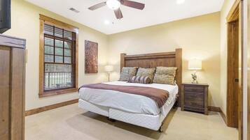 Appartement, meerdere bedden, balkon (Taneycomo Retreat) | 2 slaapkamers, individueel gedecoreerd, individueel gemeubileerd