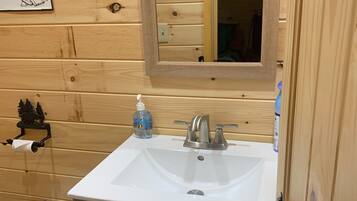 Dusche, Handtücher, Toilettenpapier