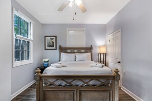 2 camere, ferro/asse da stiro, Wi-Fi gratuito, lenzuola