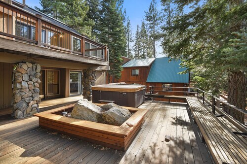 Sunset Lodge