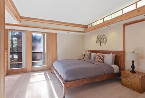 House, Multiple Beds, Hot Tub | 5 bedrooms, free WiFi, bed sheets - Sunset Lodge (Truckee)