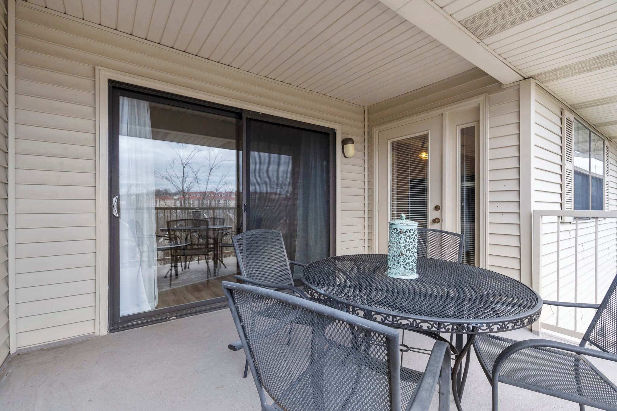 公寓客房, 多張床, 陽台, 花園景觀 (Skyline View at the Foothills) | 室外用餐