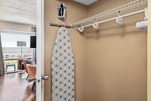 Studio Suite, Multiple Beds, Balcony, Ocean View | Interior