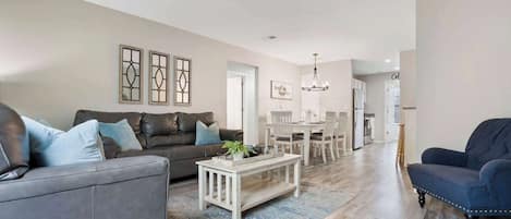 Condo, Multiple Beds, Balcony, Garden View (Rockwall Lodge) | Living area