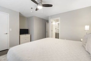 Condo, Multiple Beds, Balcony, Garden View (Rockwall Cottage) | 3 bedrooms, individually decorated, individually furnished, bed sheets