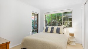 4 habitaciones, tabla de planchar con plancha y wifi gratis